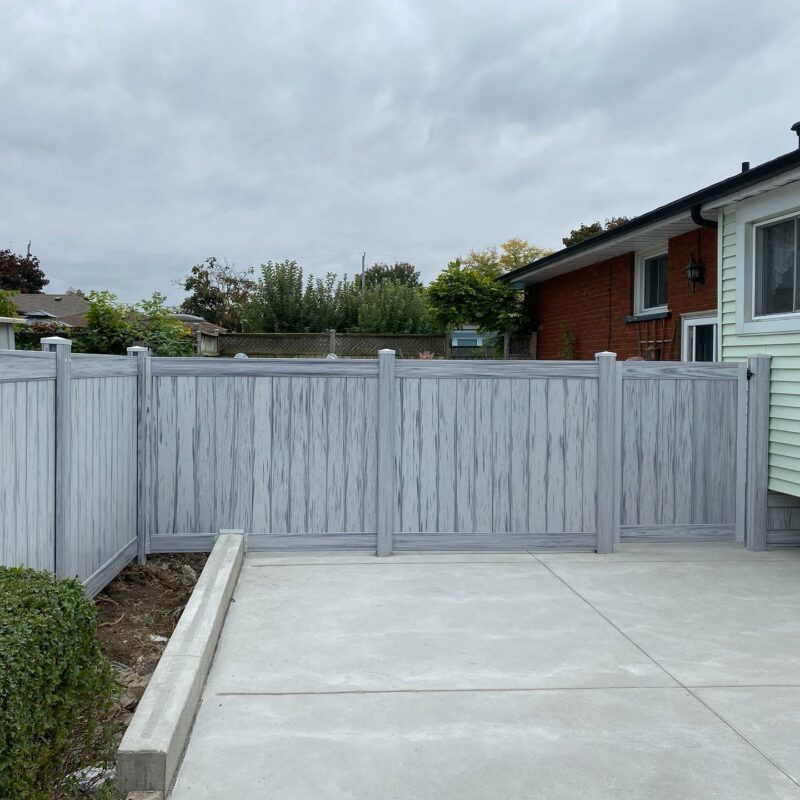 Vinyl White Wood Style Vinyl Fence